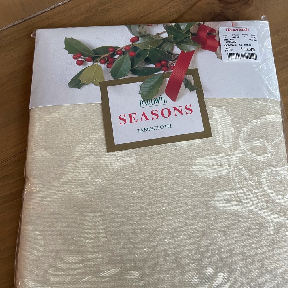 Holiday table cloth